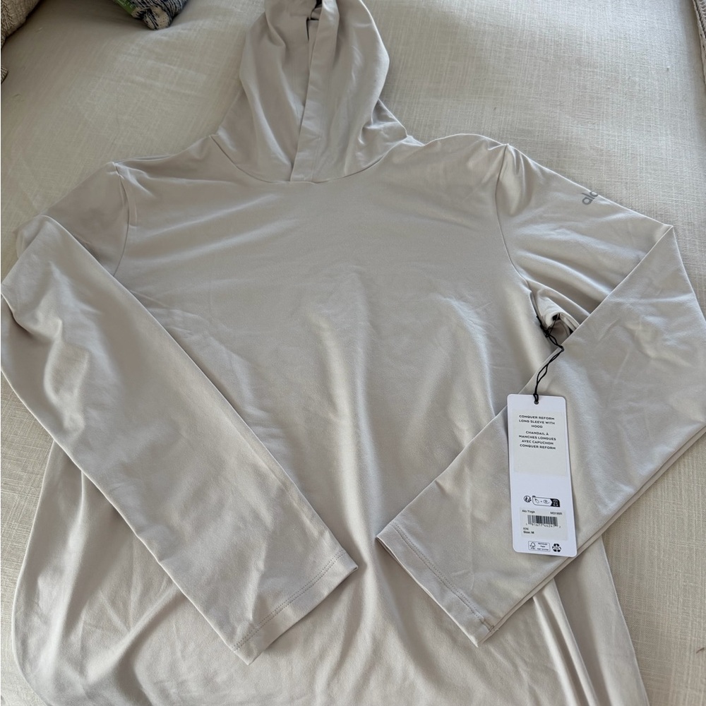 ALO Yoga Cream Long Sleeve Top